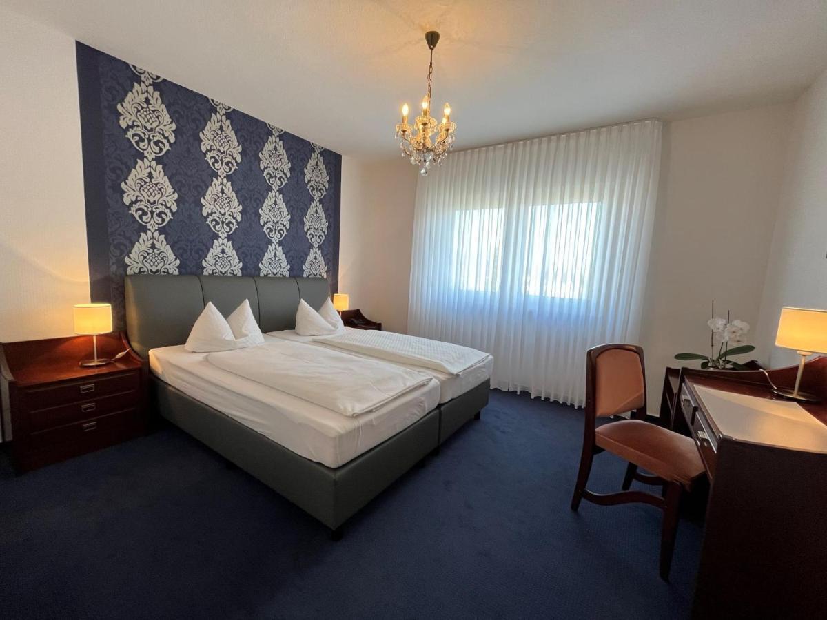 Hotel Garni Geisler โคโลญ ภายนอก รูปภาพ