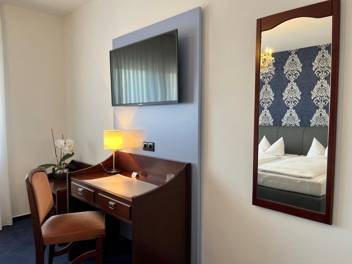 Hotel Garni Geisler โคโลญ ภายนอก รูปภาพ