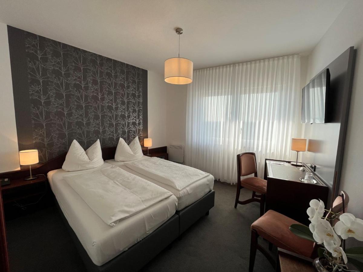 Hotel Garni Geisler โคโลญ ภายนอก รูปภาพ