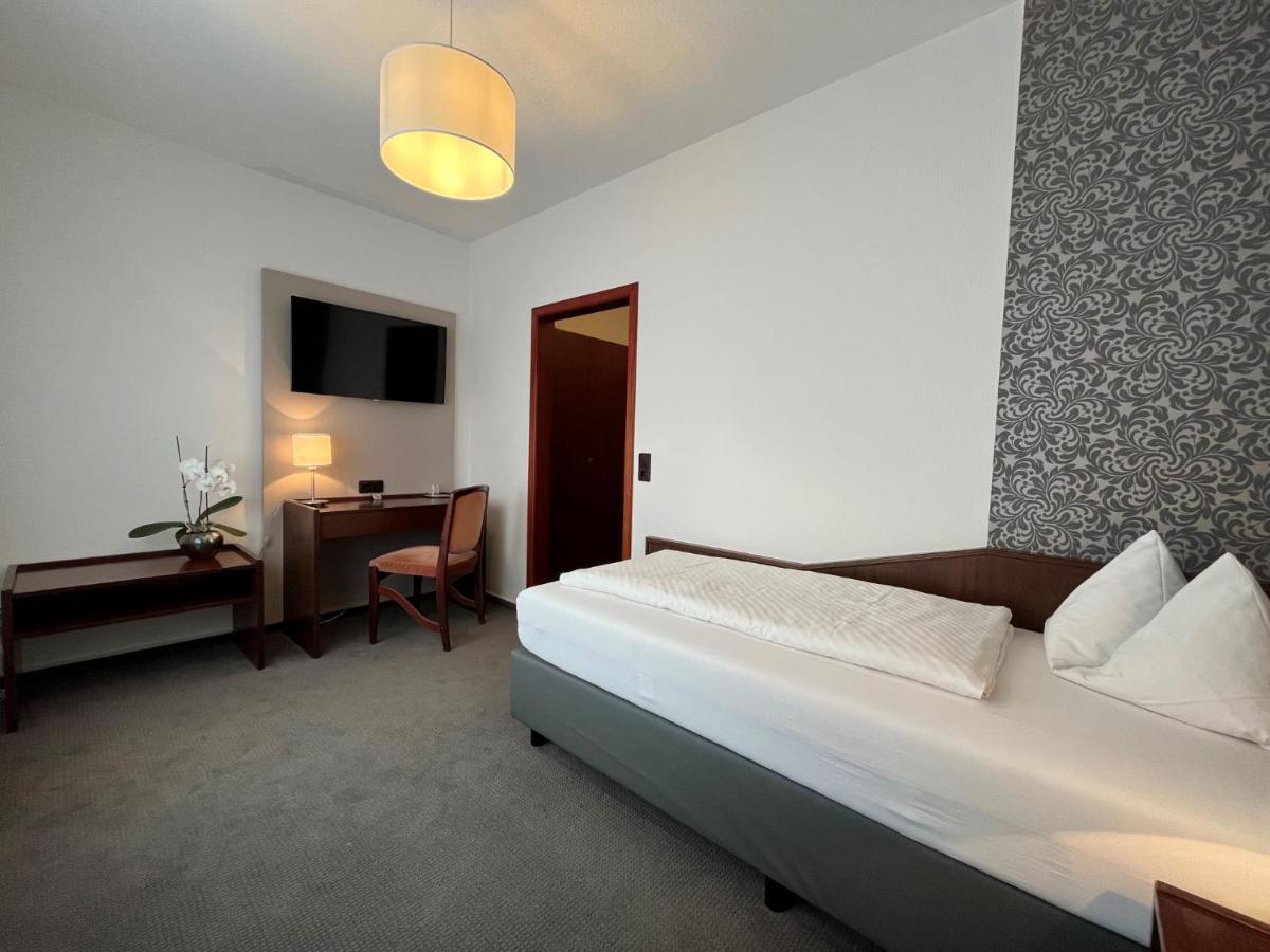 Hotel Garni Geisler โคโลญ ภายนอก รูปภาพ