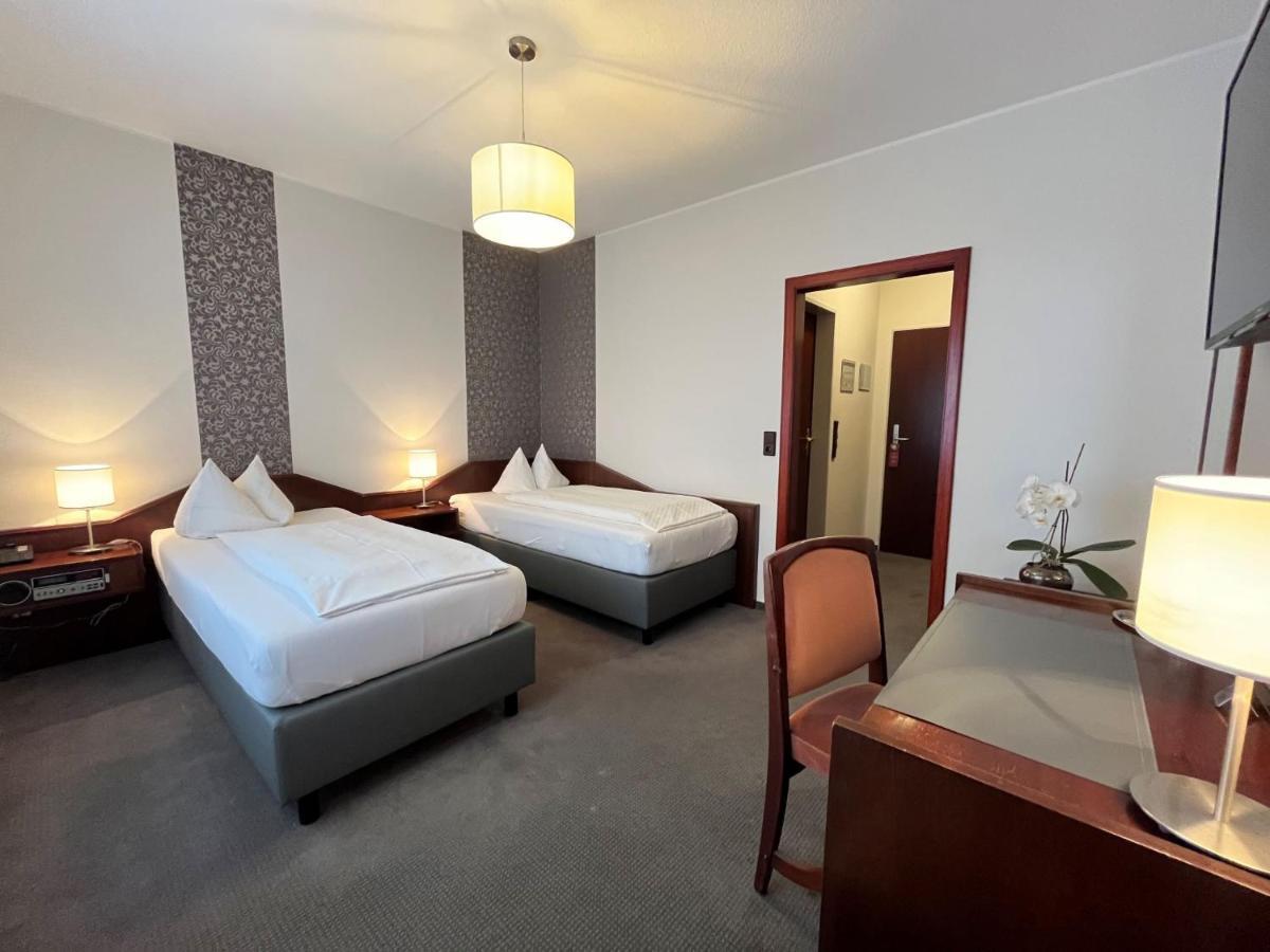 Hotel Garni Geisler โคโลญ ภายนอก รูปภาพ