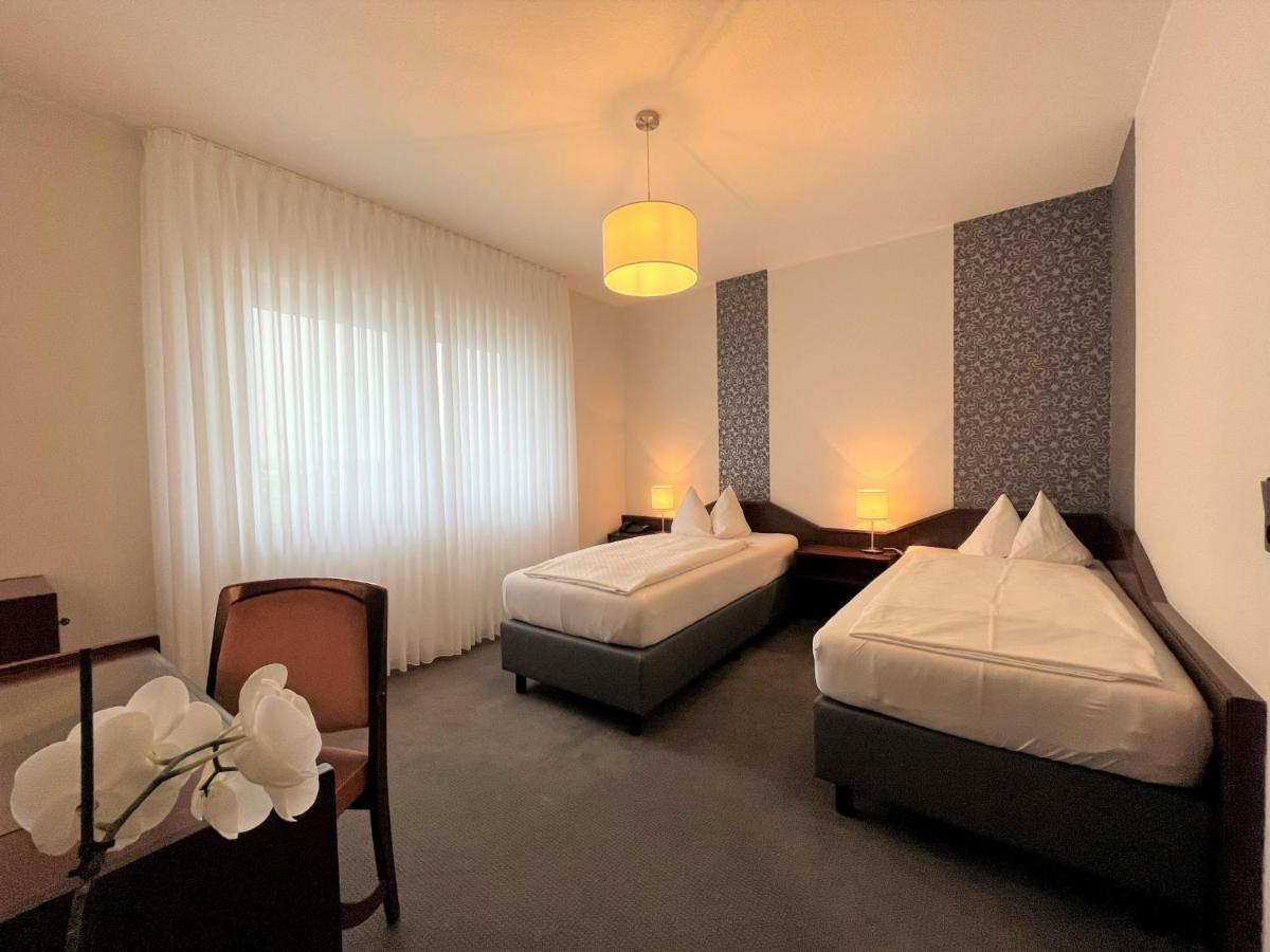 Hotel Garni Geisler โคโลญ ภายนอก รูปภาพ