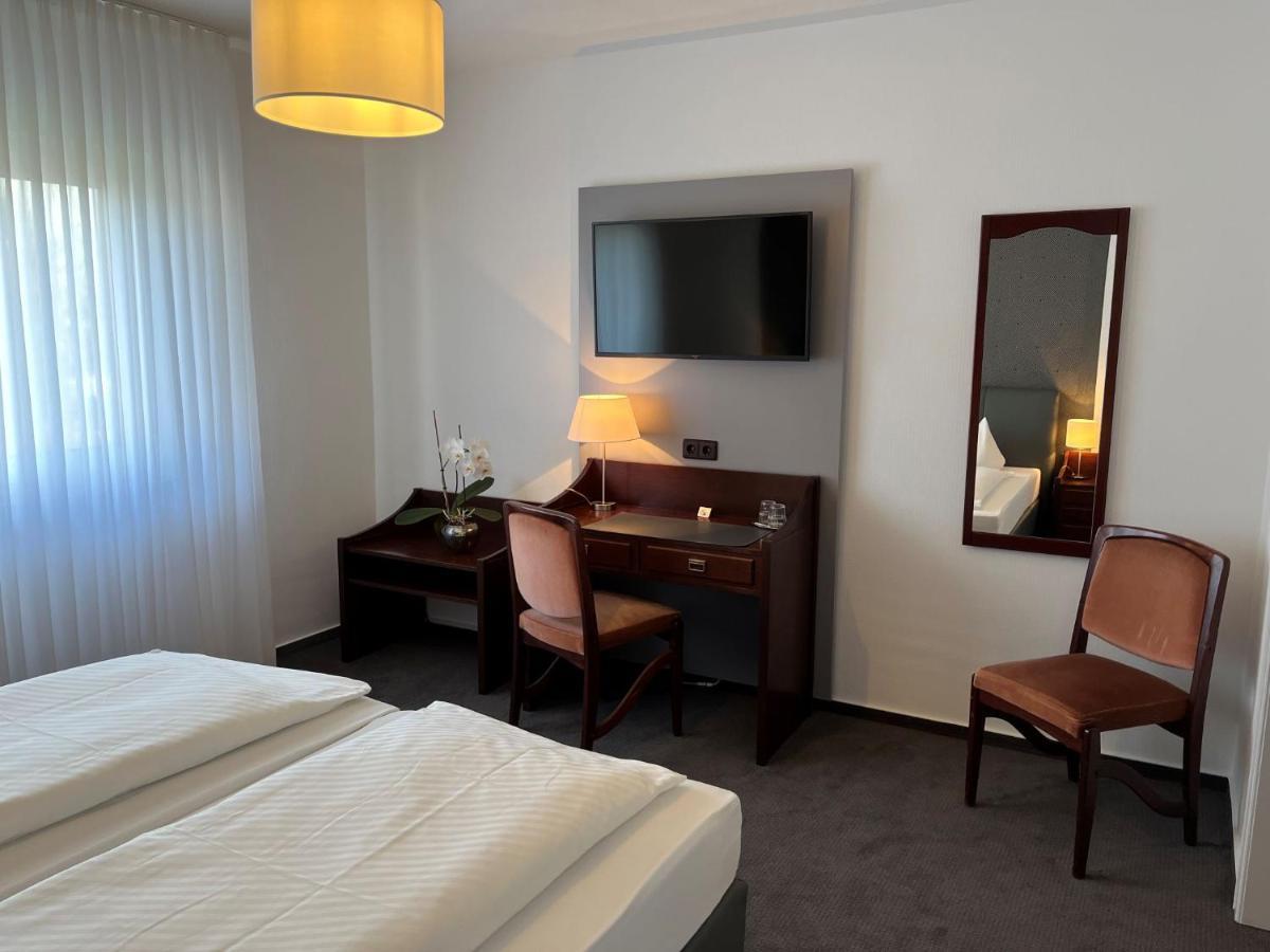 Hotel Garni Geisler โคโลญ ภายนอก รูปภาพ