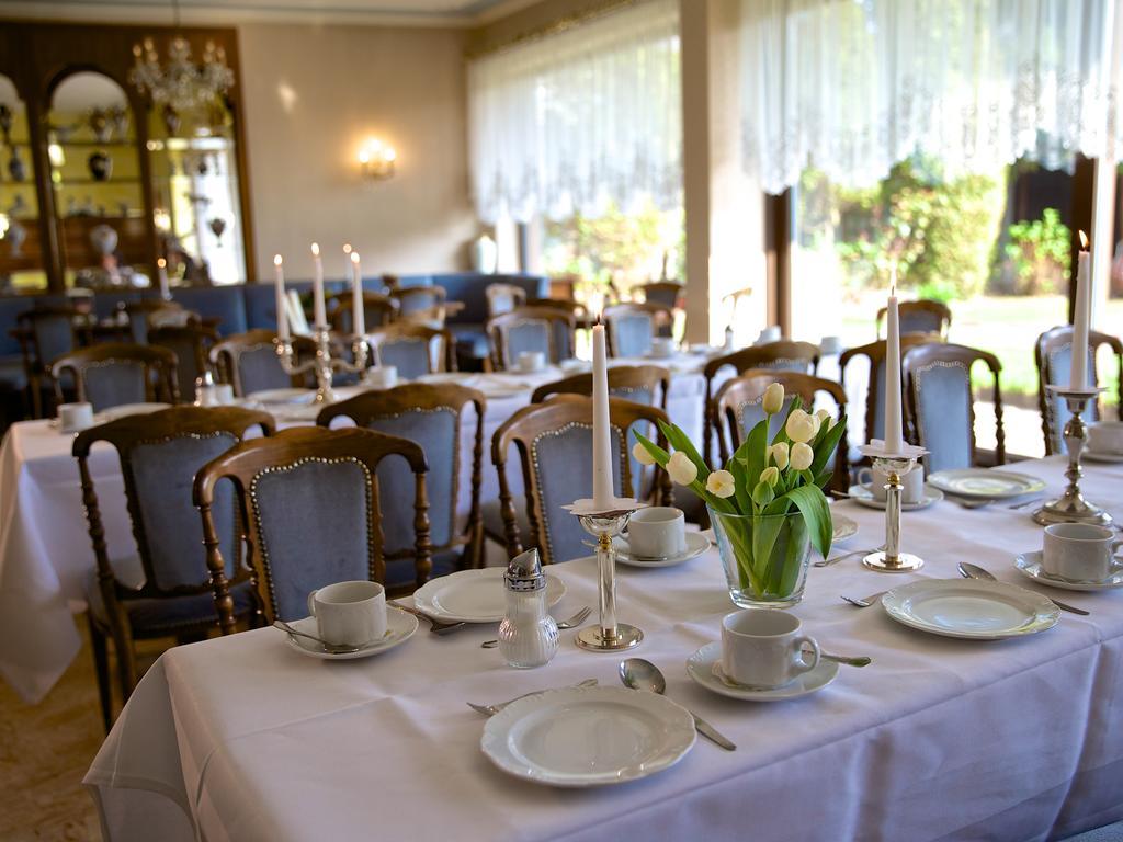 Hotel Garni Geisler โคโลญ ภายนอก รูปภาพ