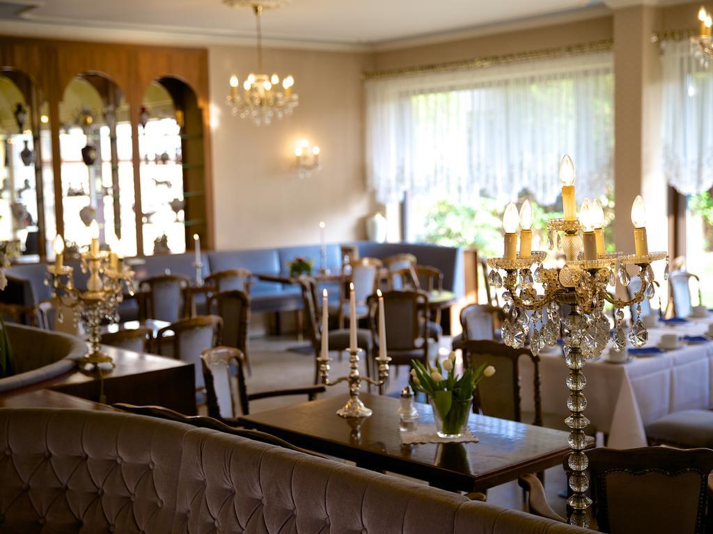 Hotel Garni Geisler โคโลญ ภายนอก รูปภาพ